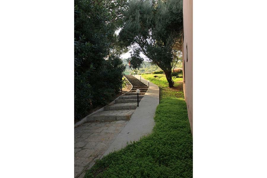 La Mitica 99 del Portolaconia Residence Cannigione Exterior foto